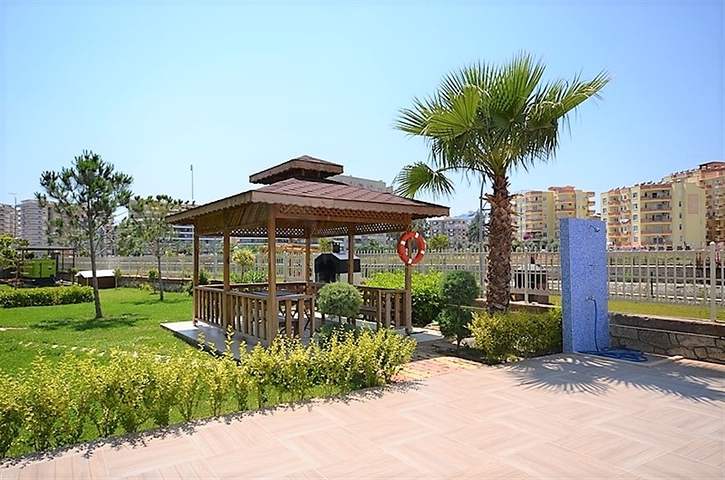 دوبلكس 3 غرف وصالة -ضمن مجمع عائلي في منطقة كاستل / الانيا 