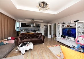 دوبلكس 3 غرف وصالة -ضمن مجمع عائلي في منطقة كاستل / الانيا 