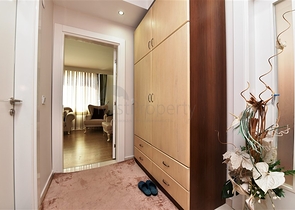 دوبلكس 3 غرف وصالة -ضمن مجمع عائلي في منطقة كاستل / الانيا 