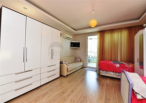 دوبلكس 3 غرف وصالة -ضمن مجمع عائلي في منطقة كاستل / الانيا 