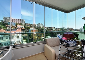 دوبلكس 3 غرف وصالة -ضمن مجمع عائلي في منطقة كاستل / الانيا 