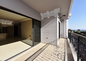 اطلالة بحر - مجمع فاخر - شقة 2 غرفة وصالة - جديدة - في كارجي جاك / الانيا 