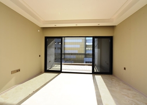 اطلالة بحر - مجمع فاخر - شقة 2 غرفة وصالة - جديدة - في كارجي جاك / الانيا 