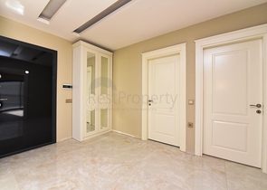 اطلالة بحر - مجمع فاخر - شقة 2 غرفة وصالة - جديدة - في كارجي جاك / الانيا 