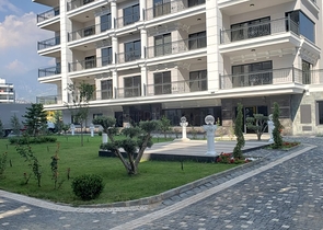 اطلالة بحر - مجمع فاخر - شقة 2 غرفة وصالة - جديدة - في كارجي جاك / الانيا 