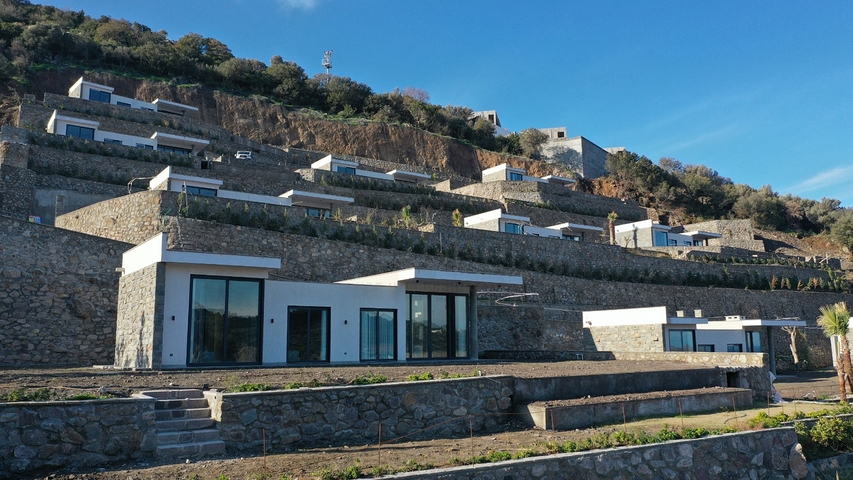 فيلا بتصميم انيق - 4 غرف وصالة -في بودروم 