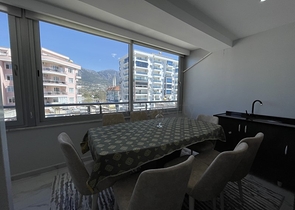 اطلالة بحر - دوبلكس 3 غرف وصالة -جديدة -في مهموتلار / الانيا 