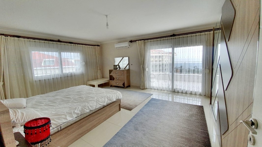 اطلالة بحر - مجمع انيق -دوبلكس 2 غرفة وصالة -في كاستل / الانيا