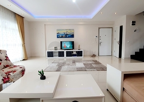 اطلالة بحر - مجمع انيق -دوبلكس 2 غرفة وصالة -في كاستل / الانيا