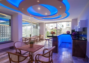 اطلالة بحر - مجمع انيق -دوبلكس 2 غرفة وصالة -في كاستل / الانيا