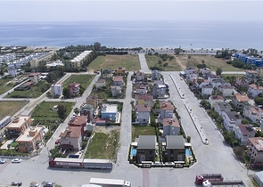 فلل مستقلة قريبة من البحر - مسبح خاص -في كوناكليه / الانيا 