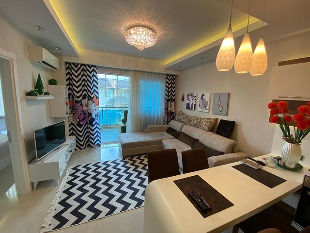 مجمع فاخر - شقة مفروشة -1+1 - في مهموتلار / الانيا 