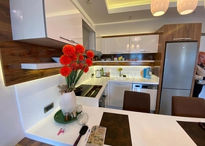 مجمع فاخر - شقة مفروشة -1+1 - في مهموتلار / الانيا 