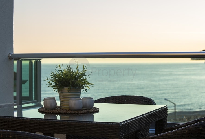 اطلالة بحر - دوبلكس 3 غرف وصالة -موقع مركزي -في اوبا / الانيا 