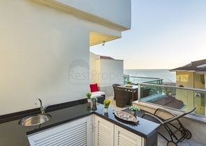 اطلالة بحر - دوبلكس 3 غرف وصالة -موقع مركزي -في اوبا / الانيا 