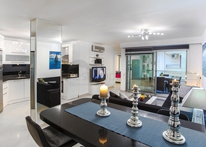 اطلالة بحر - دوبلكس 3 غرف وصالة -موقع مركزي -في اوبا / الانيا 