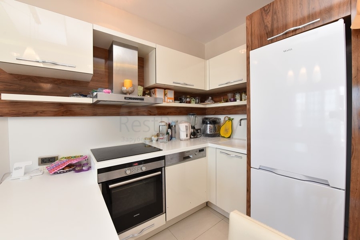 اطلالة بحر مباشرة - مجمع بخدمات 5 نجوم -شقة مفروشة -في مهموتلار / الانيا 