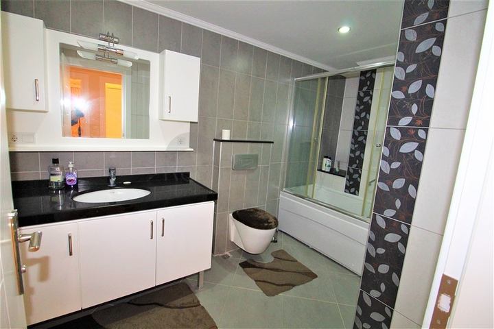 اطلالة بحر -شقة 2 غرفة وصالة -مفروشة -في مهموتلار / الانيا 