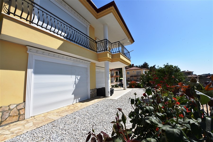 فيلا مستقلة  اطلالة بحر - 3 غرف وصالة -مفروشة -في كارجي جاك / الانيا 