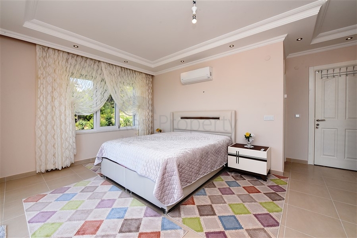 فيلا مستقلة  اطلالة بحر - 3 غرف وصالة -مفروشة -في كارجي جاك / الانيا 