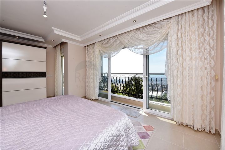 فيلا مستقلة  اطلالة بحر - 3 غرف وصالة -مفروشة -في كارجي جاك / الانيا 