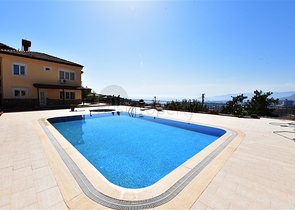 فيلا مستقلة  اطلالة بحر - 3 غرف وصالة -مفروشة -في كارجي جاك / الانيا 