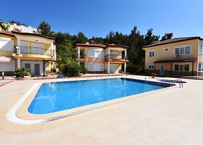 فيلا مستقلة  اطلالة بحر - 3 غرف وصالة -مفروشة -في كارجي جاك / الانيا 