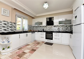 فيلا مستقلة  اطلالة بحر - 3 غرف وصالة -مفروشة -في كارجي جاك / الانيا 