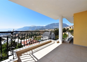 فيلا مستقلة  اطلالة بحر - 3 غرف وصالة -مفروشة -في كارجي جاك / الانيا 