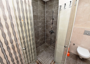 فيلا مستقلة  اطلالة بحر - 3 غرف وصالة -مفروشة -في كارجي جاك / الانيا 