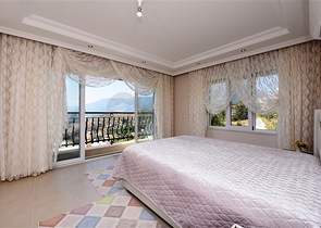 فيلا مستقلة  اطلالة بحر - 3 غرف وصالة -مفروشة -في كارجي جاك / الانيا 