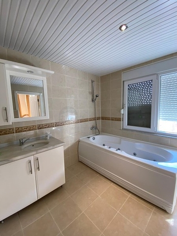 شقة عائلية واسعة - تصميم انيق - 3 غرف نوم وصالة - في مهموتلار / الانيا 