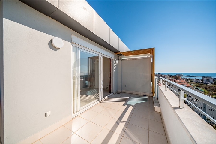 اطلالة بحر - مجمع فاخر -دوبلكس 4 غرف وصالة -في افسلار / الانيا 