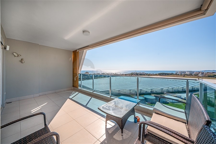 اطلالة بحر - مجمع فاخر -دوبلكس 4 غرف وصالة -في افسلار / الانيا 