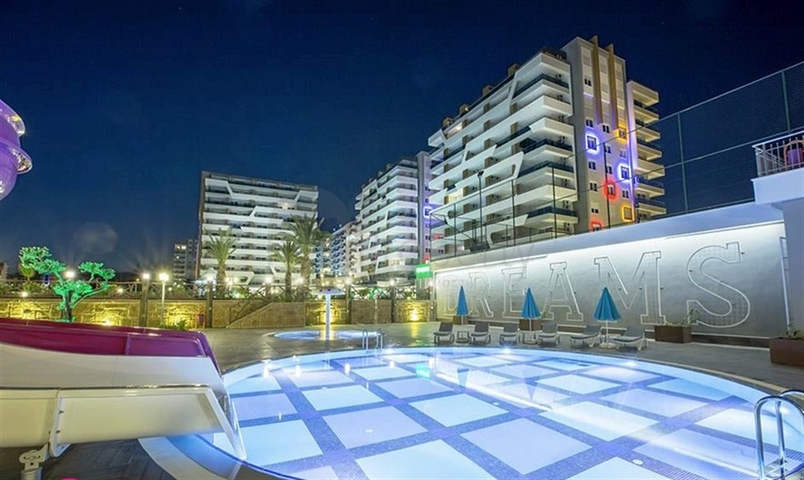 اطلالة بحر - مجمع فاخر -دوبلكس 4 غرف وصالة -في افسلار / الانيا 