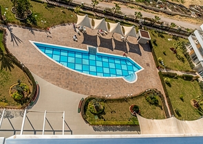 اطلالة بحر - مجمع فاخر -دوبلكس 4 غرف وصالة -في افسلار / الانيا 