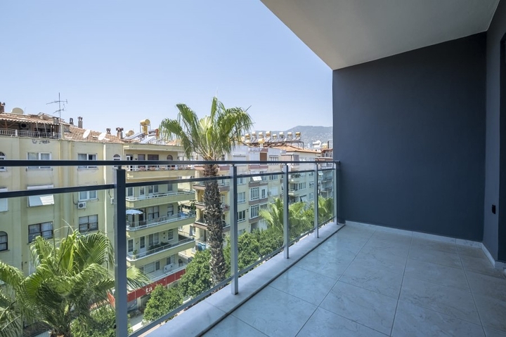 قريبة من شاطئ كليوباترا -شقة 1+1 - في مركز الانيا