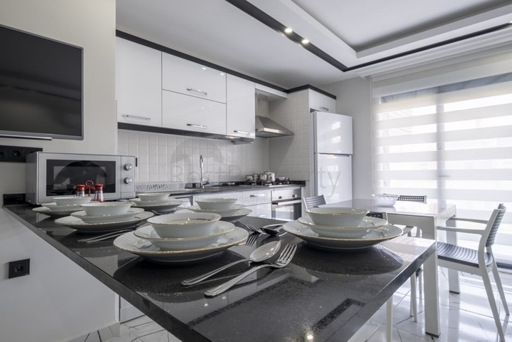 قريبة من شاطئ كليوباترا -شقة 1+1 - في مركز الانيا