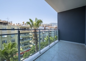 قريبة من شاطئ كليوباترا -شقة 1+1 - في مركز الانيا