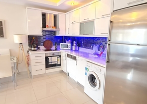 قريبة من البحر -ضمن مجمع سكني -شقة 1+1 -في مهموتلار / الانيا 