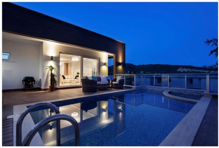 مناسبة للجنسية التركية -فيلا فاخرة - في كارجي جلك / الانيا 