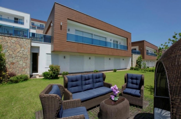 مناسبة للجنسية التركية -فيلا فاخرة - في كارجي جلك / الانيا 