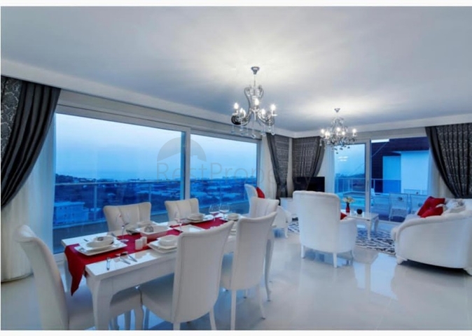 مناسبة للجنسية التركية -فيلا فاخرة - في كارجي جلك / الانيا 