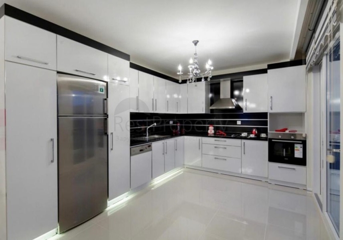 مناسبة للجنسية التركية -فيلا فاخرة - في كارجي جلك / الانيا 