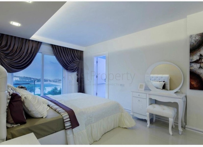 مناسبة للجنسية التركية -فيلا فاخرة - في كارجي جلك / الانيا 