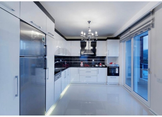 مناسبة للجنسية التركية -فيلا فاخرة - في كارجي جلك / الانيا 