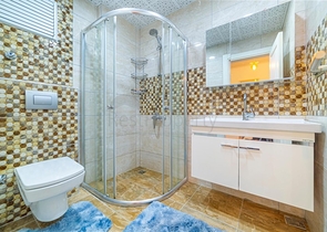 مجمع انيق وفاخر -شقة غرفة وصالة -مفروشة -في مهموتلار / الانيا 