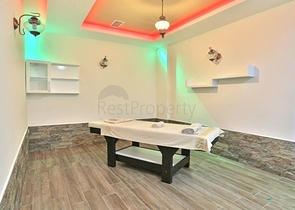 مجمع يضم كافة الخدمات -شقة غرفة وصالة -مؤثثة -في افسلار / الانيا 