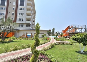 مجمع يضم كافة الخدمات -شقة غرفة وصالة -مؤثثة -في افسلار / الانيا 