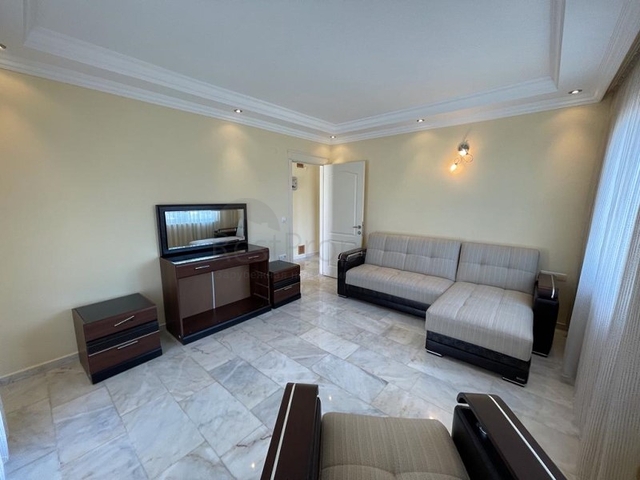 اطلالة بحر مباشرة -دوبلكس 4 غرف وصالة -في مهموتلار / الانيا 